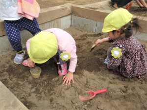 砂場かけっこ (3)