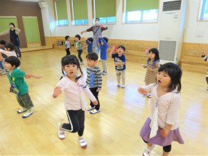 g少ホールダンス (2)