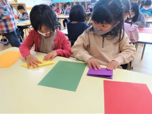 g長入れ物 (1)