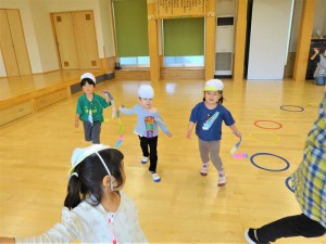 gホールで遊ぶ (8)