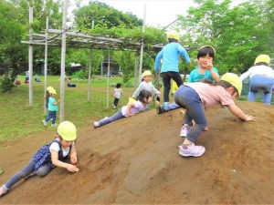 g戸外遊び (2)
