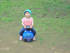 つくしんぼ広場で遊ぶ (3)