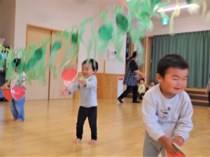 gホールでいちご狩り？ (5)