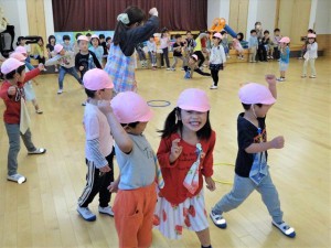 gホールで遊ぶ (4)