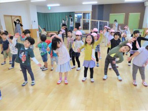 gホールで遊ぶ (6)