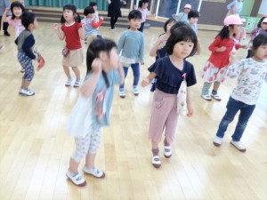 gホールで遊ぶ (7)