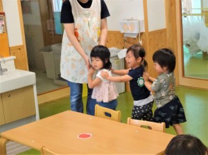 g電車になって…（グループ活動） (8)
