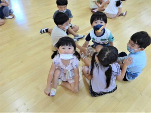 gみんなでダンス (13)