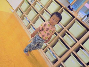g新聞紙あそび (4)