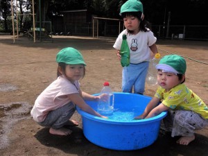 g幼児と水 (10)