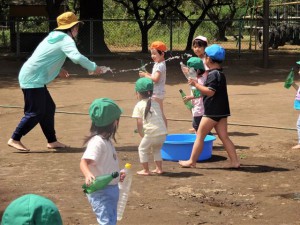 g幼児と水 (6)