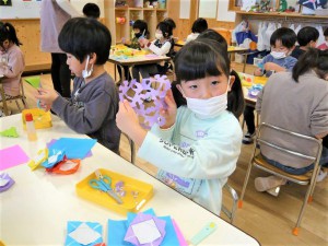 中切り紙 (18)