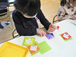 中折り紙 (2)