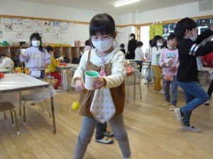 中紙コップけん玉 (21)