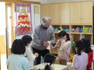 中紙コップけん玉 (27)