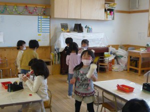 中紙コップけん玉 (29)