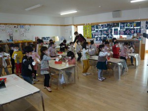 中紙コップけん玉 (38)