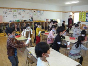 中紙コップけん玉 (40)