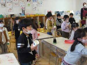 中紙コップけん玉 (42)