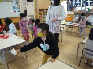 中紙コップけん玉 (53)