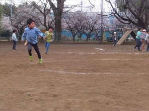 g中 (18)